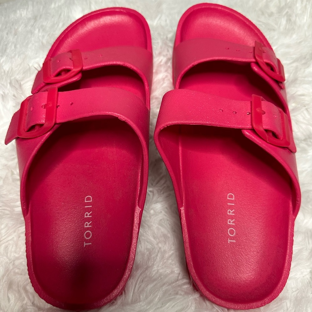 Hot pink torrid double buckle slide